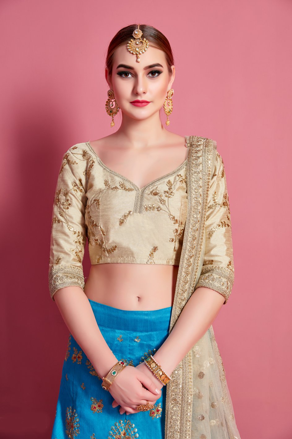 Take Cues From These Wedding Lehenga Blouse Designs For Your Big Day