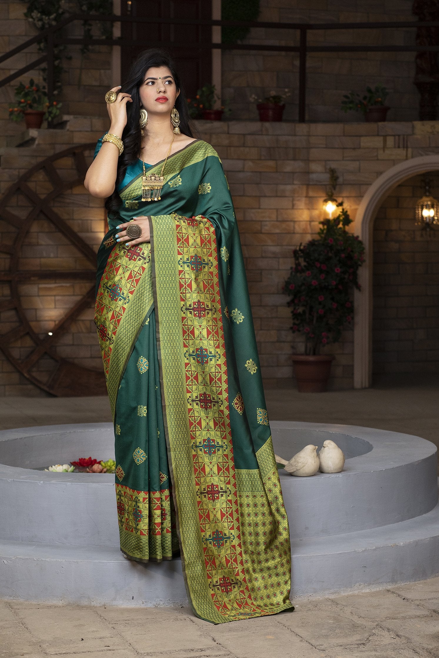 Dark Green Woven Handloom Printed Banarasi Silk Saree