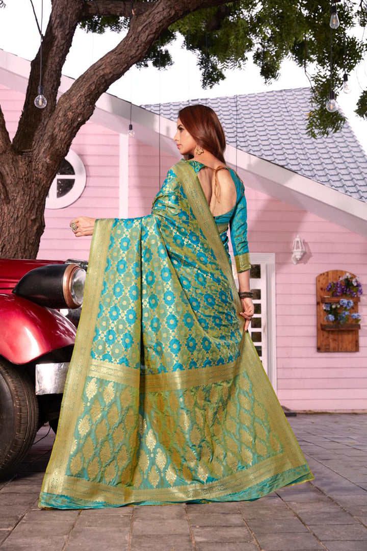 Green Woven Banglori Pure Silk Saree - Cygnus Fashion