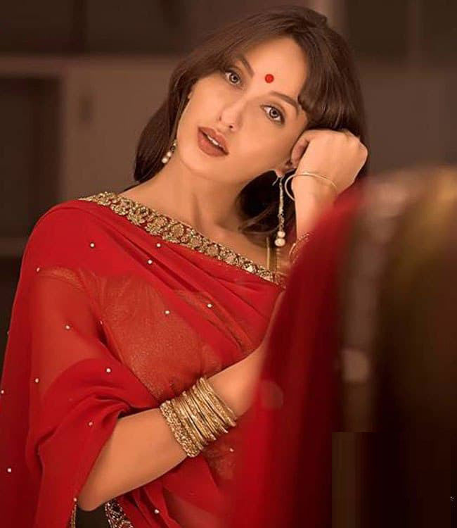 Red Georgette Saree with Foil Mirror Cutwork - Monastoor- Indian ethnical  dress collections with more than 1500+ fashionable indian traditional  dresses and ethnical jewelleries.