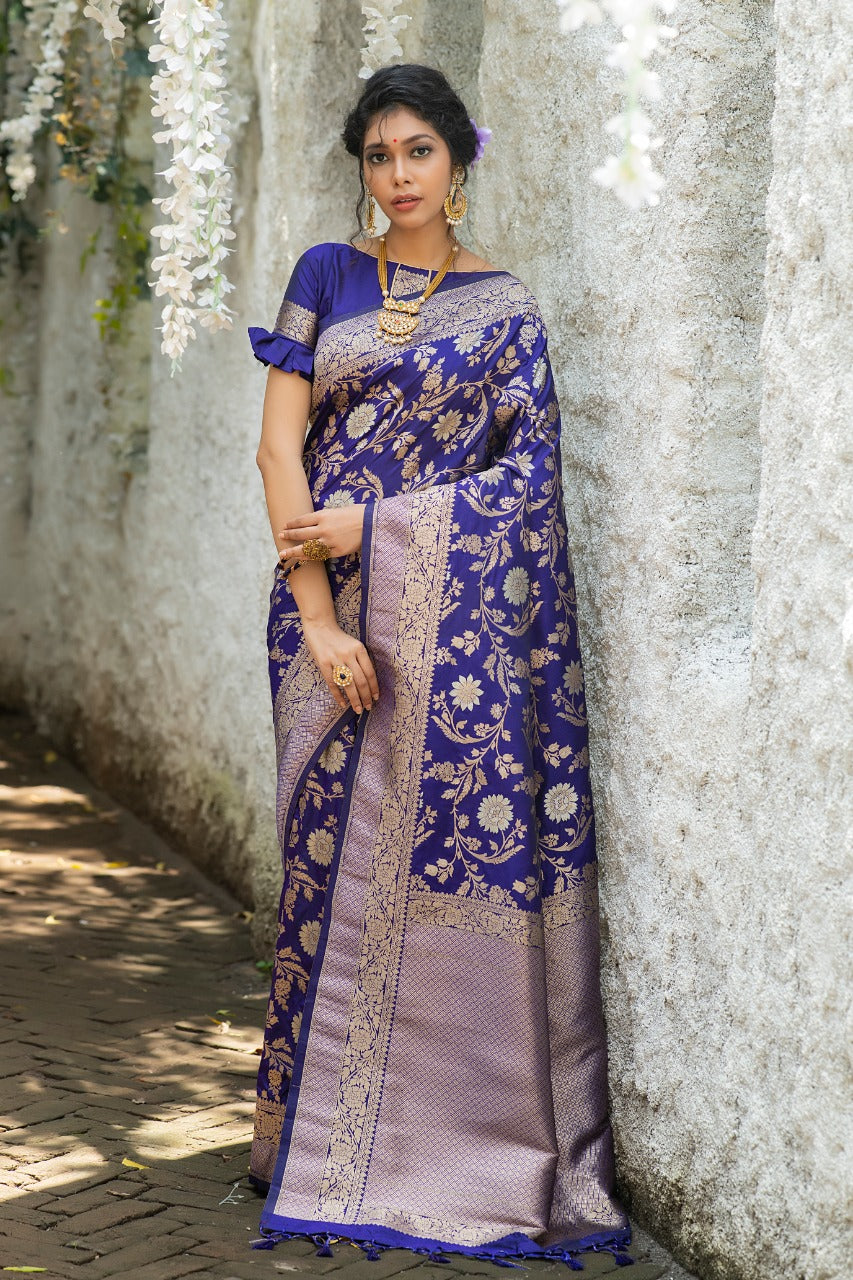 Buy Parvati Feshion Woven Kanjivaram Jacquard, Pure Silk Light Blue Sarees  Online @ Best Price In India | Flipkart.com