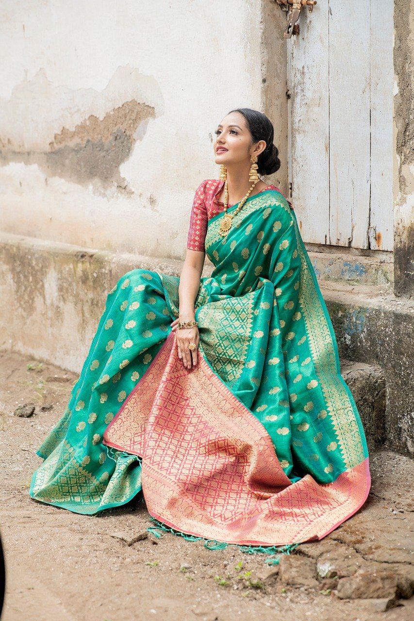 Green Raw Silk Saree With Tessel Attached Party Wear Saree