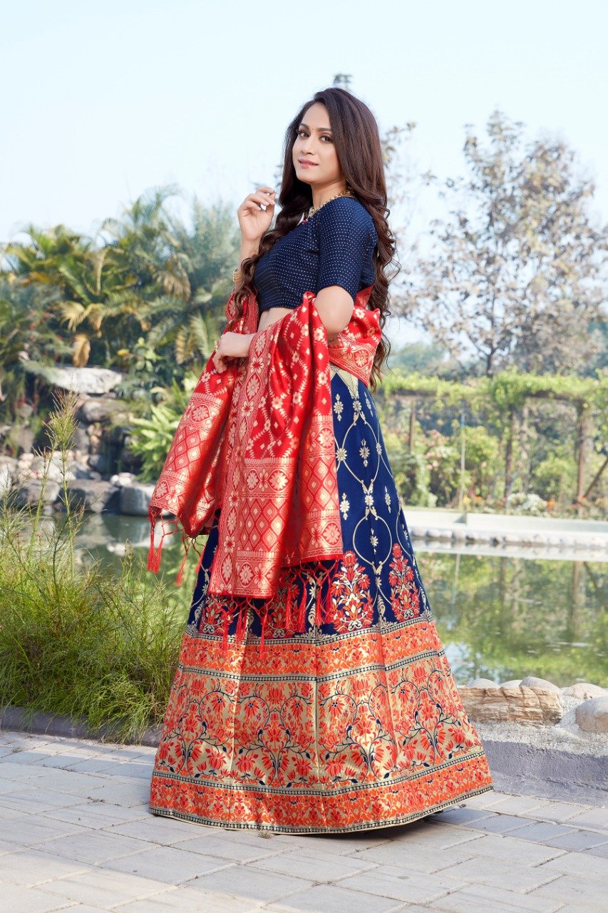 Buy Silk Blend Women's Jacquard Banarasi Silk Semi-stitched Lehenga Choli  Set With Banarasi Dupatta.(Patola-Yellow) at Amazon.in