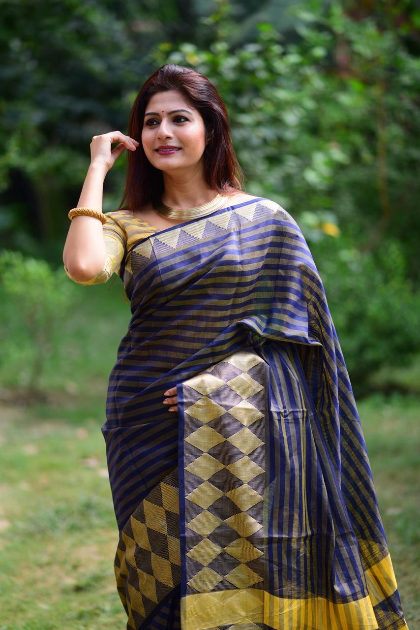 Exclusive Trendy Pure Cotton Handloom Mix Gicha Silk Sare Online In India